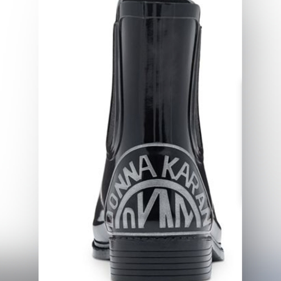 Donna Karan Black DKNY Marsha Rain Boots sz 7 - Picture 2 of 16